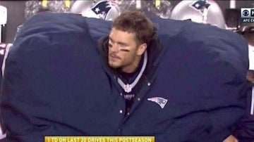 Tom Brady y su abrigo XXL