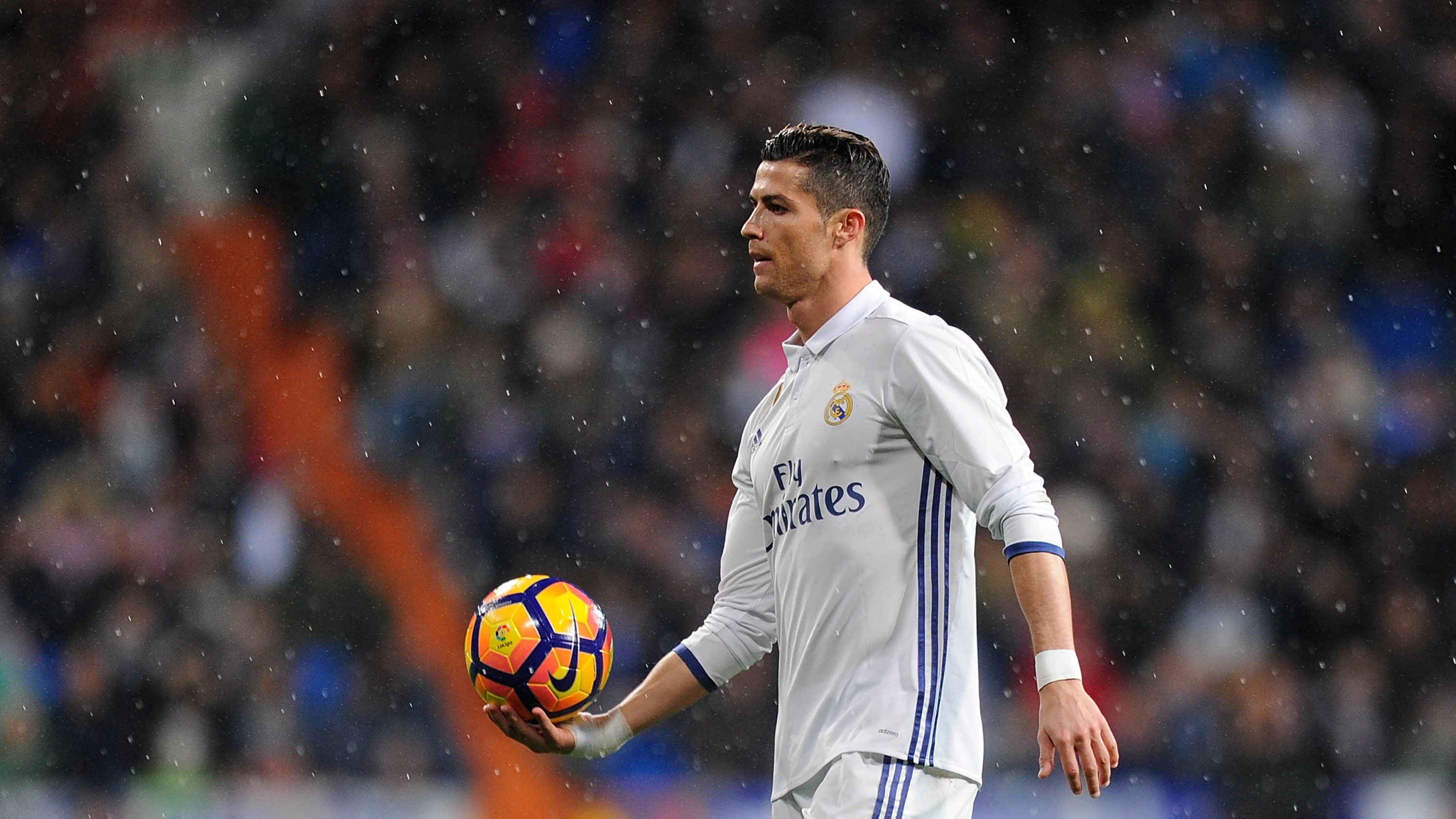 Cristiano Ronaldo, durante el partido ante la Real Sociedad Cristiano Ronaldo, durante el partido ante la Real Sociedad