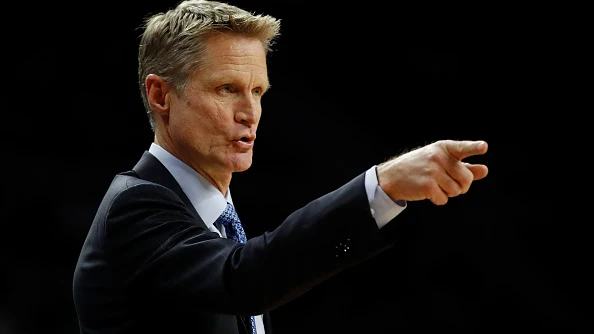 Steve Kerr, entrenador de la Warriors