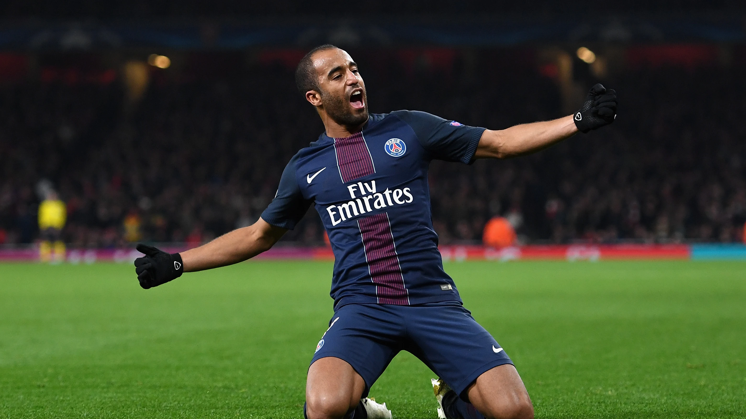 Lucas Moura celebrando un gol Lucas Moura celebrando un gol