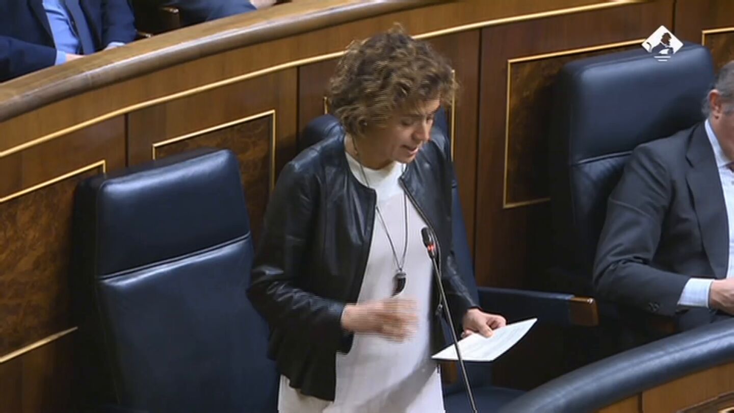 Frame 0.0 de: Dolors Montserrat: &ldquo;En los &uacute;ltimos a&ntilde;os se ha recuperado todo el desempleo femenino perdido por la crisis econ&oacute;mica&rdquo;.