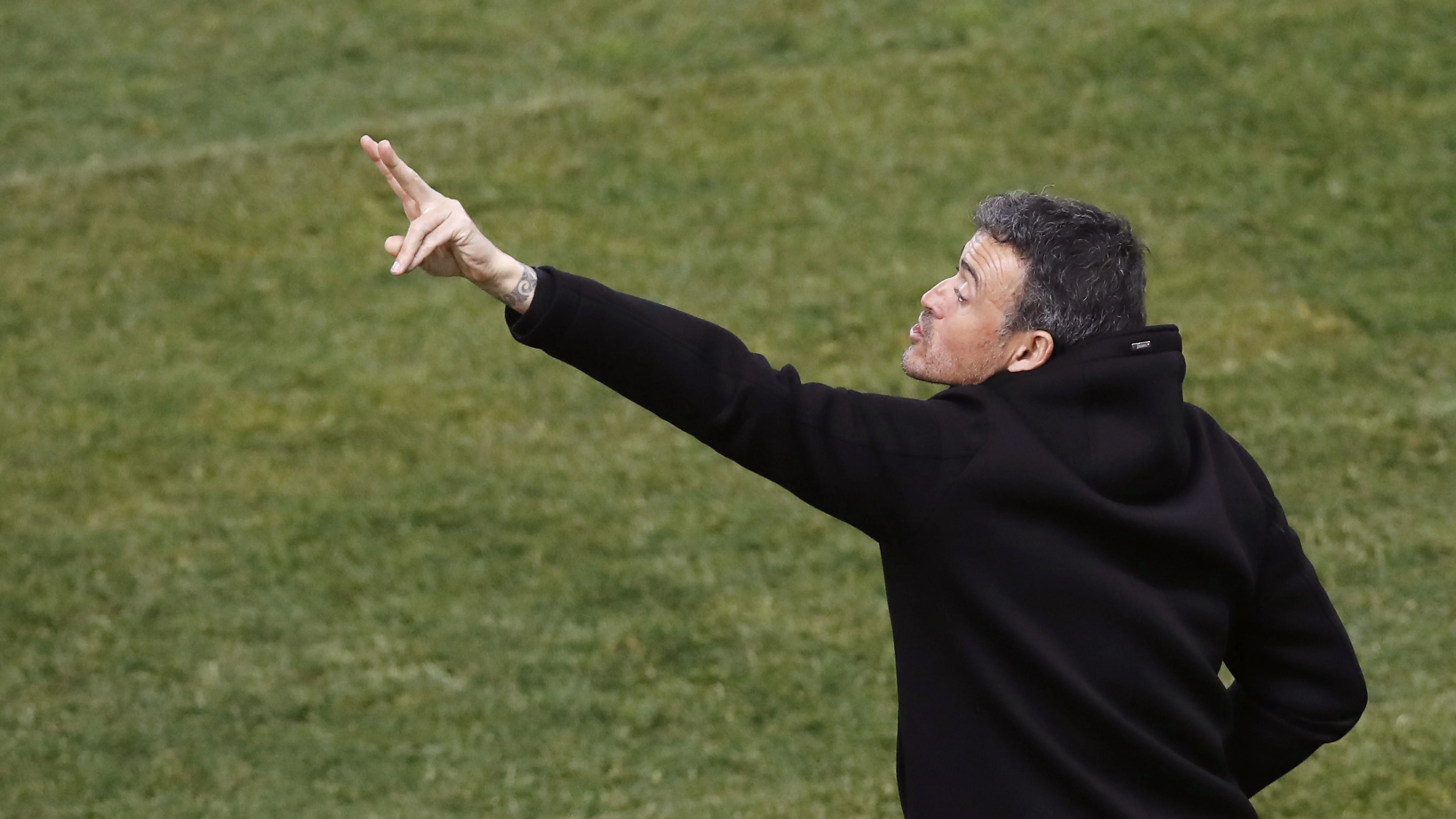Luis Enrique, en la banda del Vicente Calder&oacute;n