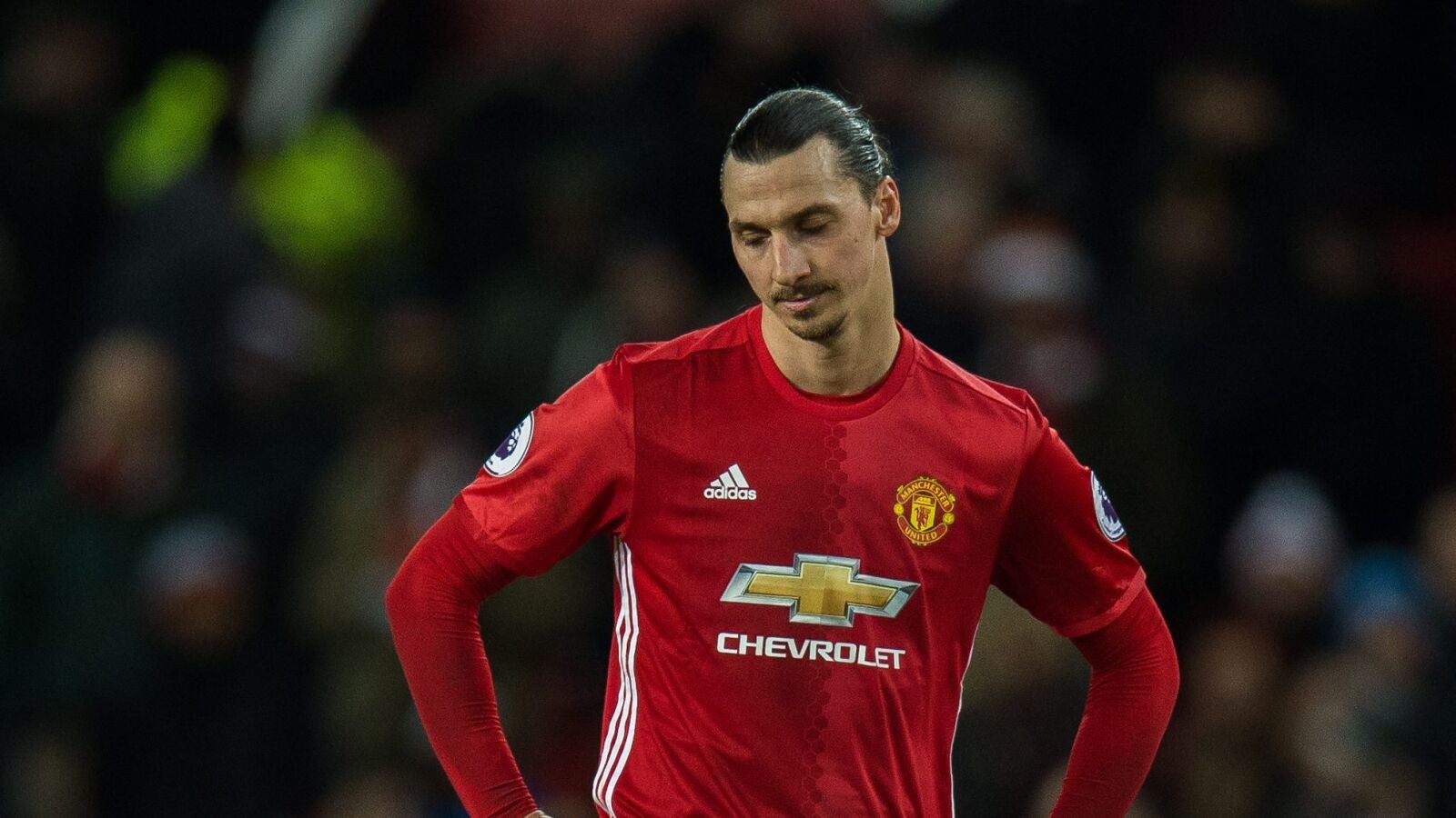 Ibrahimovic en un partido con el United