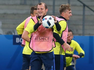 Zozulya, durante un entrenamiento con Ucrania Zozulya, durante un entrenamiento con Ucrania