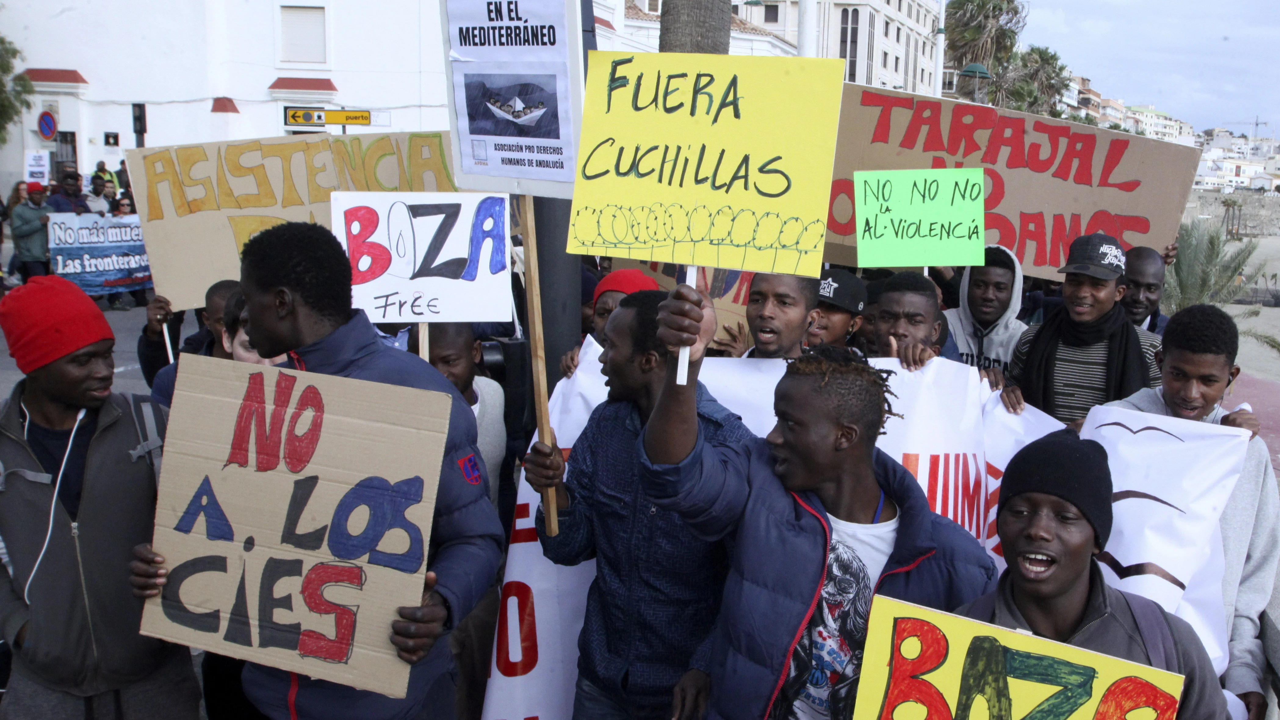 Marcha solidaria por los 15 migrantes que fallecieron en la playa del Tarajal de Ceuta en 2014 INTENTABAN LLEGAR A NADO A TERRITORIO ESPAÑOL