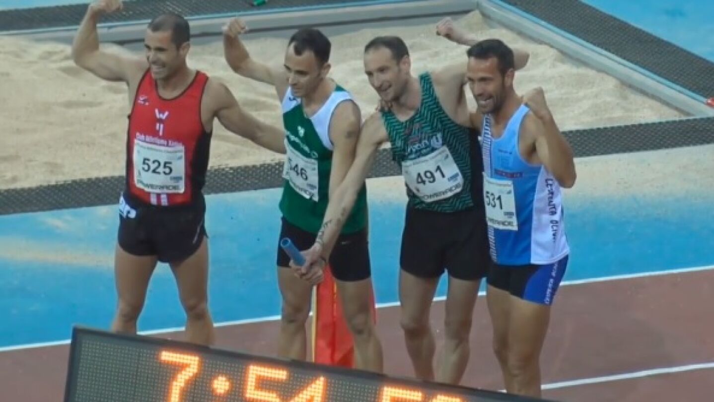 Los cuatro atletas que han batido el r&eacute;cord de 4x800m en categor&iacute;a m&aacute;ster