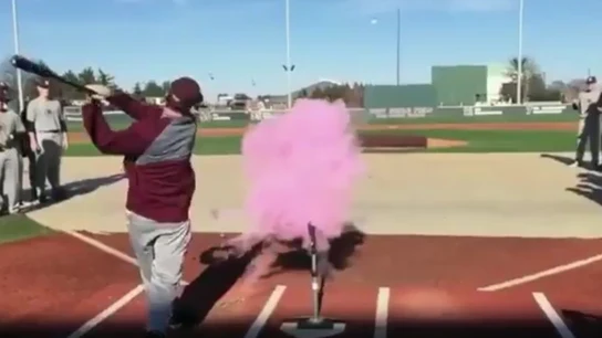 Descubre el sexo de su bebé golpeando una pelota de béisbol Descubre el sexo de su bebé golpeando una pelota de béisbol