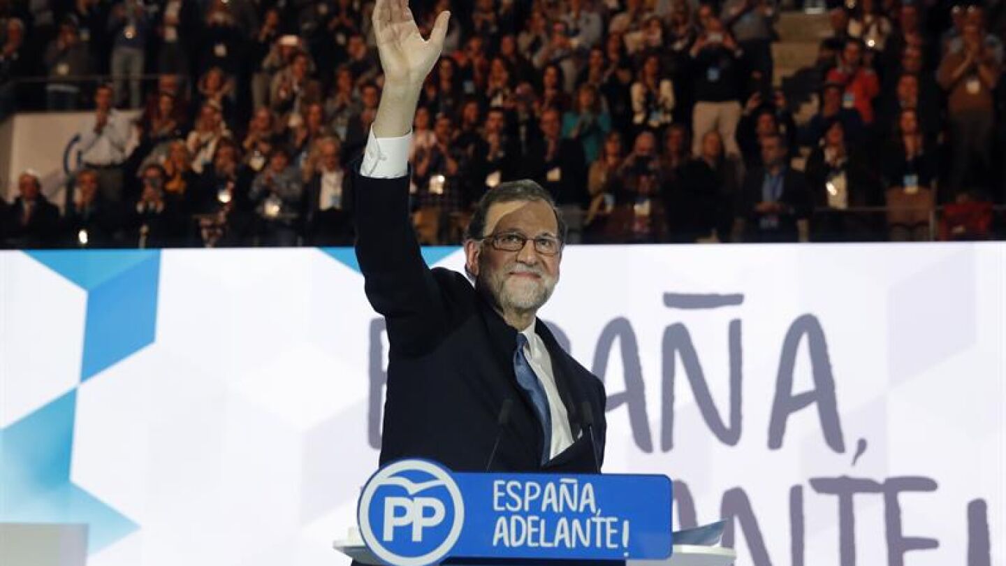 Rajoy pide apoyo para renovar su liderazgo: "Todav&iacute;a puedo dar mucho m&aacute;s"