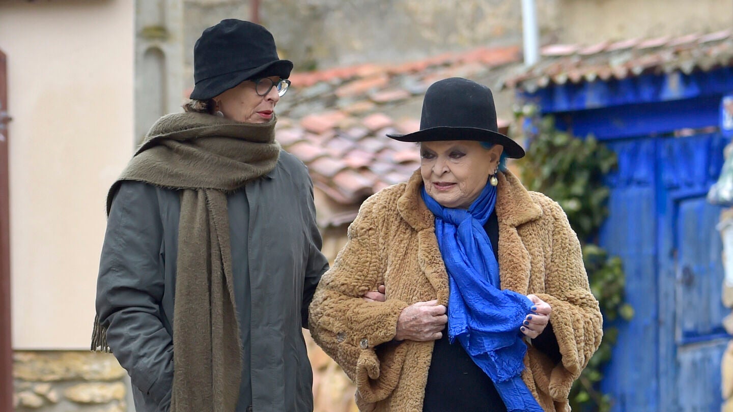 Luc&iacute;a Bos&eacute; junto a su hija Paola Domingu&iacute;n 