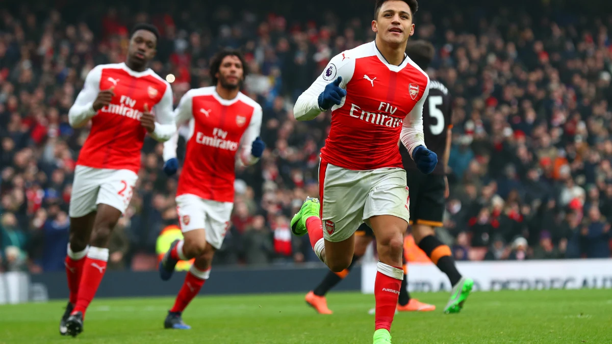 Alexis celebra un gol con el Arsenal