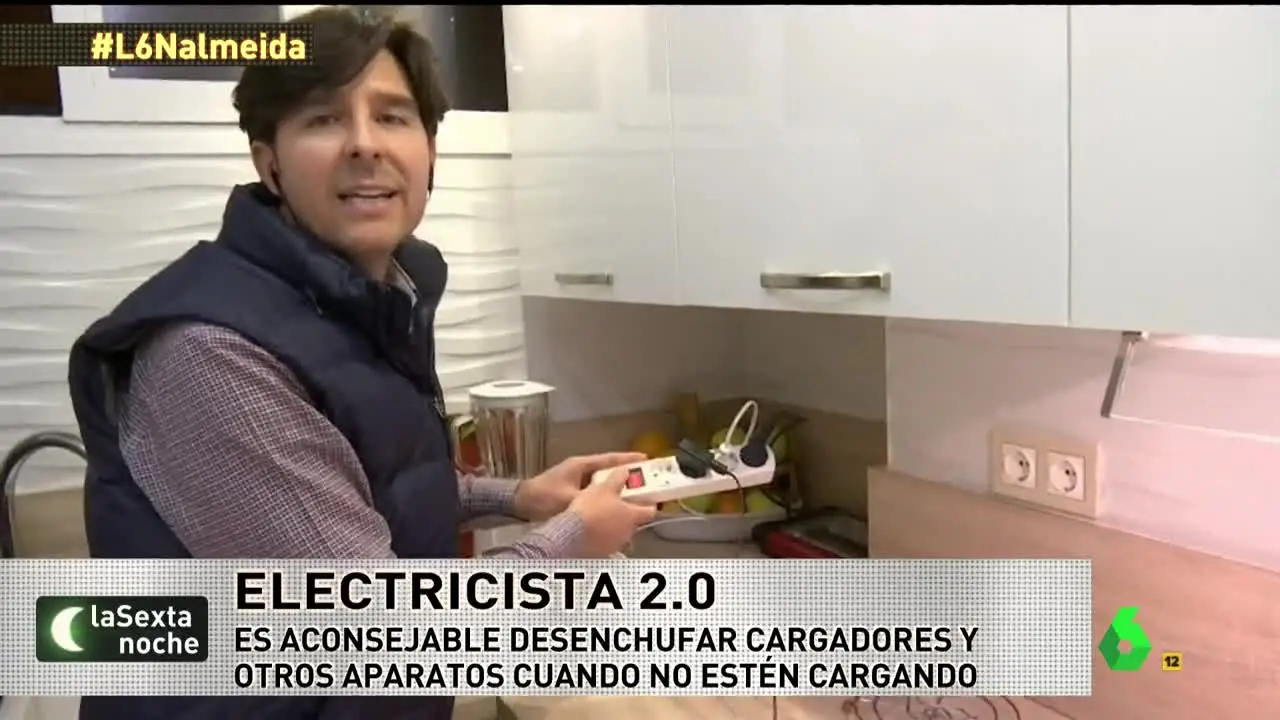 Manuel Amate, electricista y youtuber