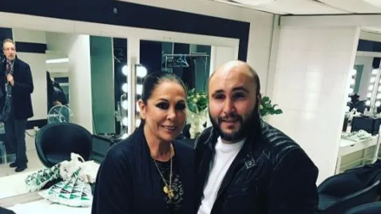 Isabel Pantoja y su hijo Kiko Rivera  En el concierto de Isabel Pantoja en Madrid