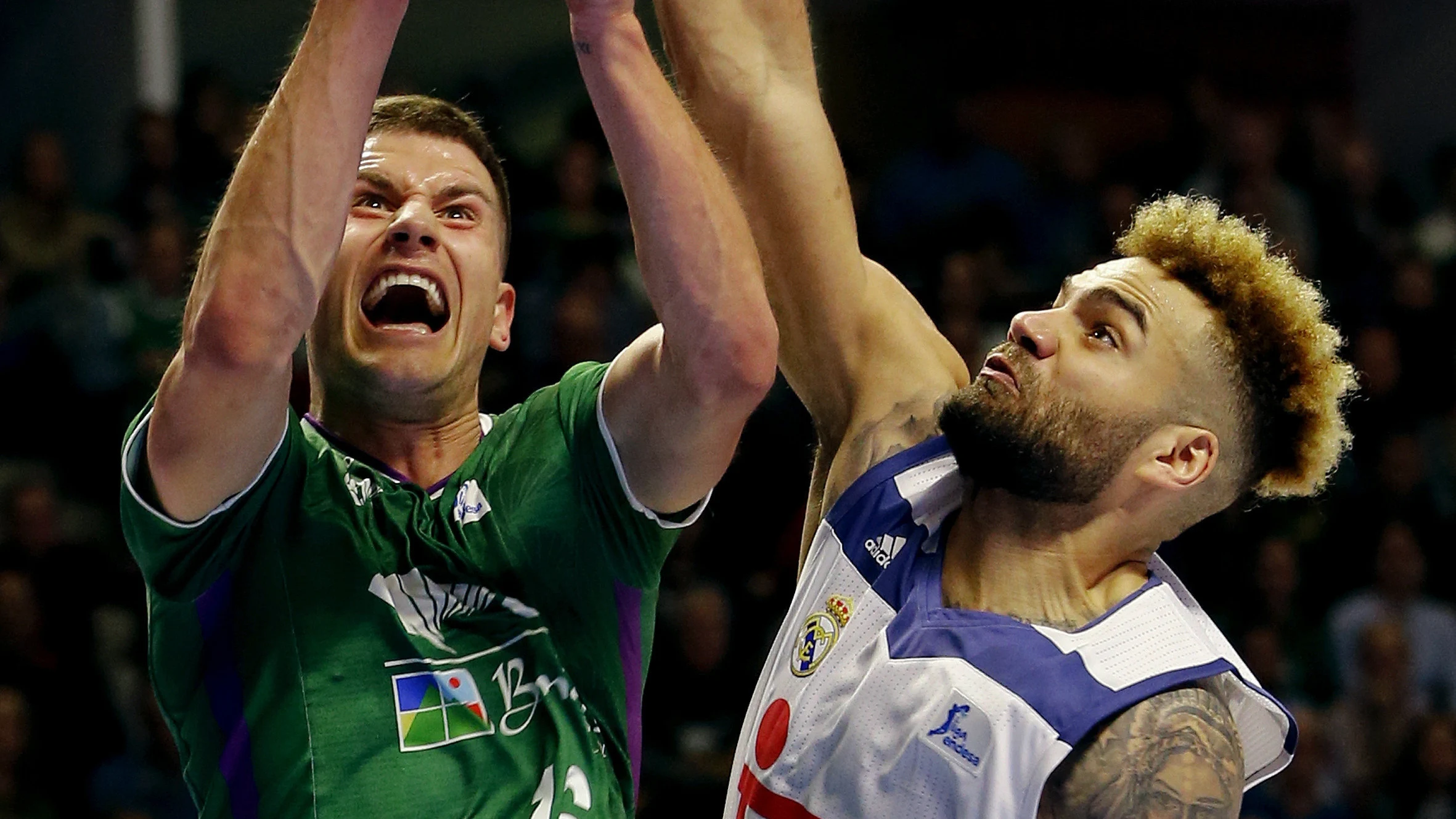 Nemanja Nedovic Y Jeffery Taylor durante una jugada del Unicaja-Real Madrid Nemanja Nedovic Y Jeffery Taylor durante una jugada del Unicaja-Real Madrid