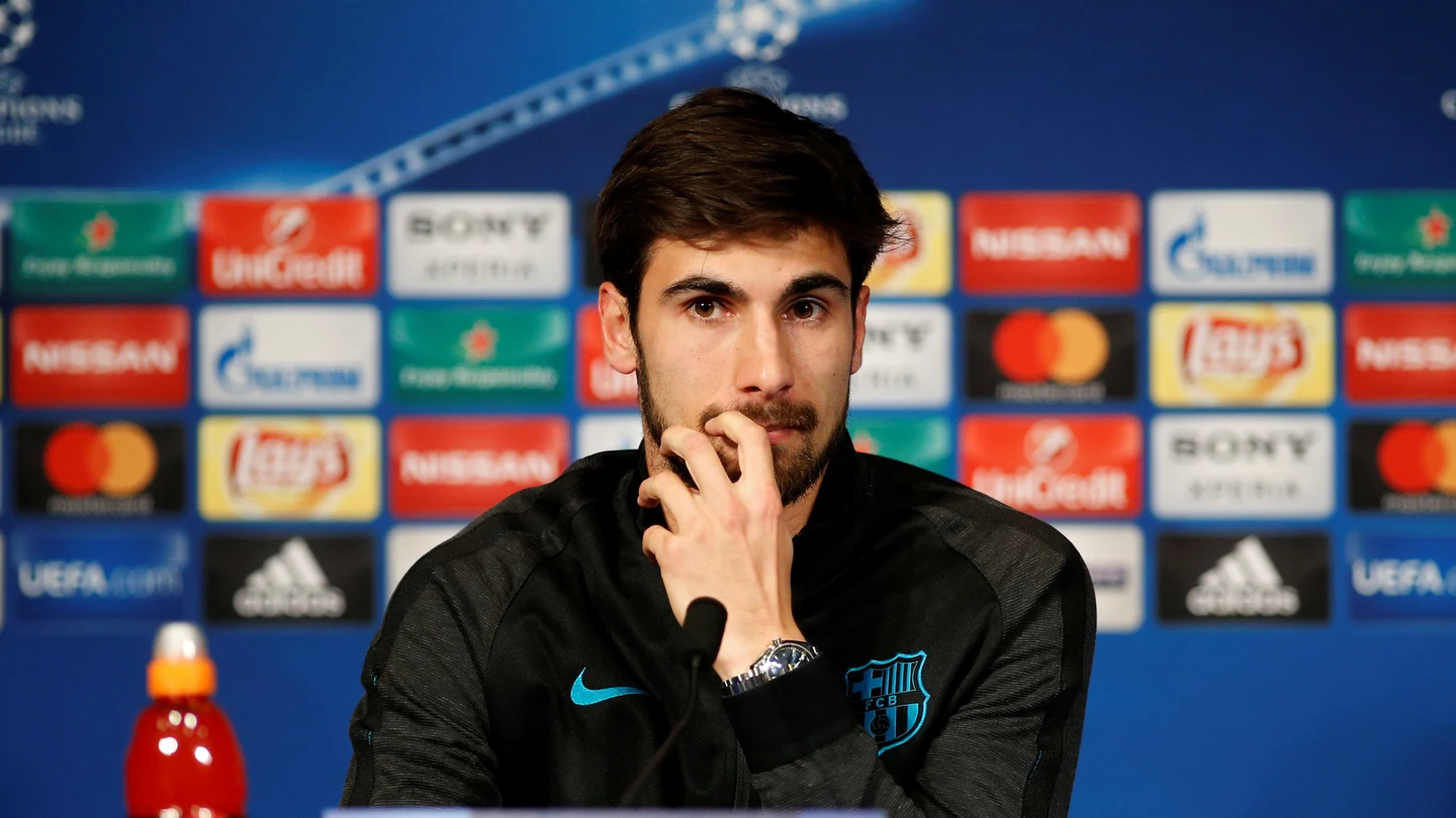 André Gomes, en rueda de prensa André Gomes, en rueda de prensa