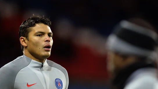 Thiago Silva, en un calentamiento del PSG Thiago Silva, en un calentamiento del PSG