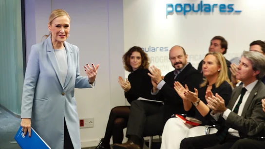 Cifuentes a la llegada de la reunión de la gestora del PP de Madrid Cifuentes a la llegada de la reunión de la gestora del PP de Madrid