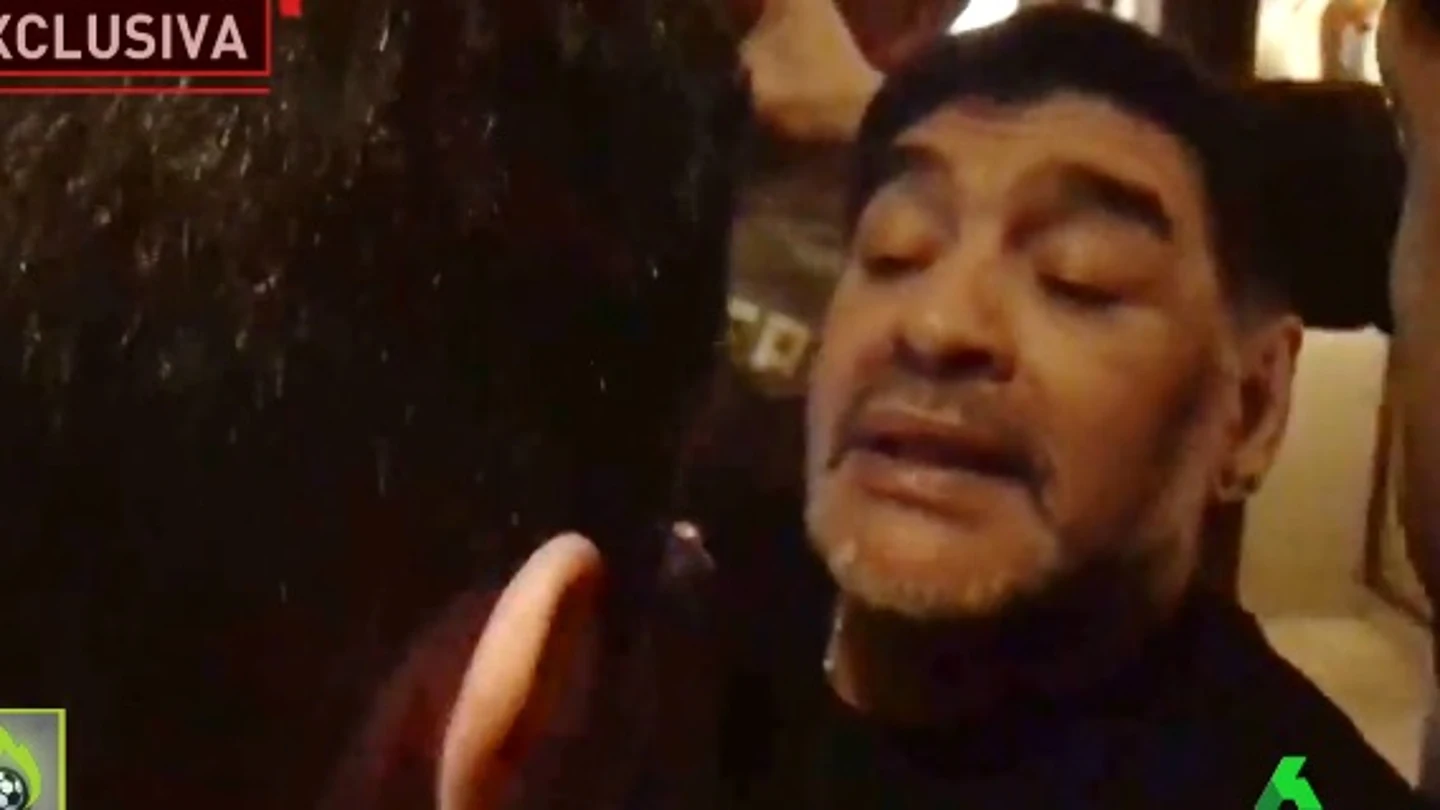 Maradona se encara con un periodista en su hotel en Madrid Maradona se encara con un periodista en su hotel en Madrid