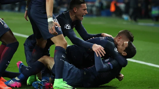 Los jugadores del PSG celebrando el gol de Di María Los jugadores del PSG celebrando el gol de Di María