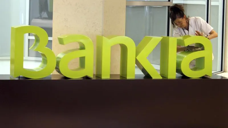 Bankia celebra hoy la última junta de accionistas en solitario antes de completar su fusión con CaixaBank