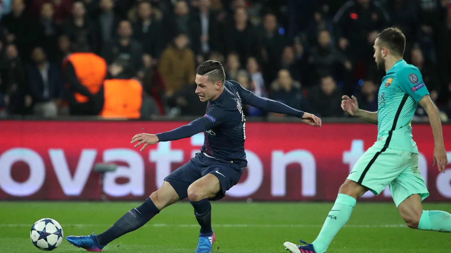 Draxler anota el 2-0 ante el Barcelona Draxler anota el 2-0 ante el Barcelona