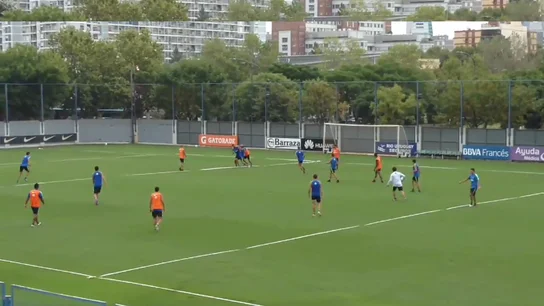 Los jugadores del Boca Juniors peleándose en el entrenamiento Los jugadores del Boca Juniors peleándose en el entrenamiento