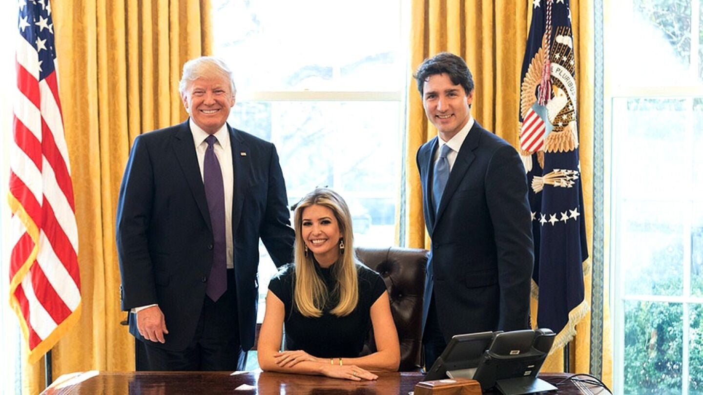Ivanka Trump en el Despacho Oval