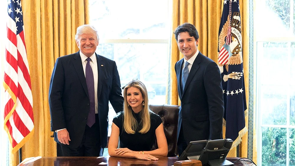 Ivanka Trump en el Despacho Oval