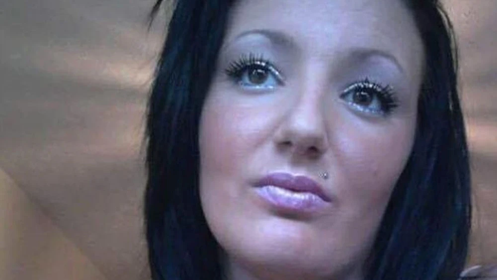 Sadie Backston, una joven inglesa de 25 años, que ha muerto víctima del cáncer Sadie Backston, una joven inglesa de 25 años, que ha muerto víctima del cáncer