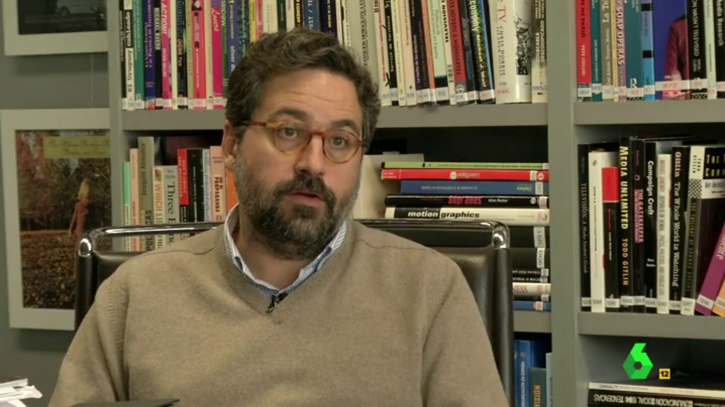 Frame 2.915508 de: Gonzalo Fanjul: "Trump tendr&aacute; que encarcelar a padres de familia para poner en marcha las deportaciones masivas"