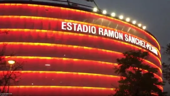 La iluminación del Sánchez Pizjuan antes de recibir al Leicester La iluminación del Sánchez Pizjuan antes de recibir al Leicester