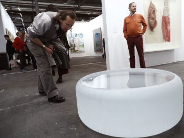 El cilindro de cristal 'Untitled' de Roni Horn El cilindro de cristal 'Untitled' de Roni Horn