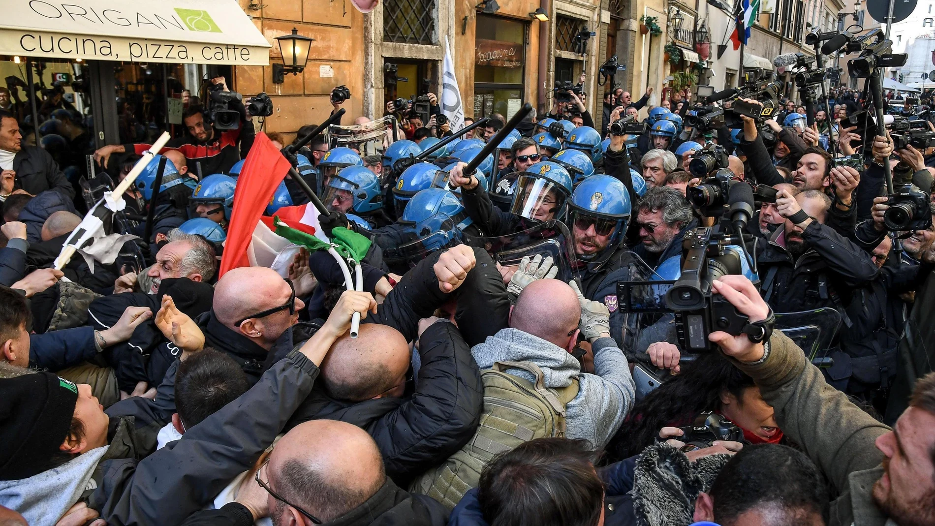 Huelga de taxistas en Roma