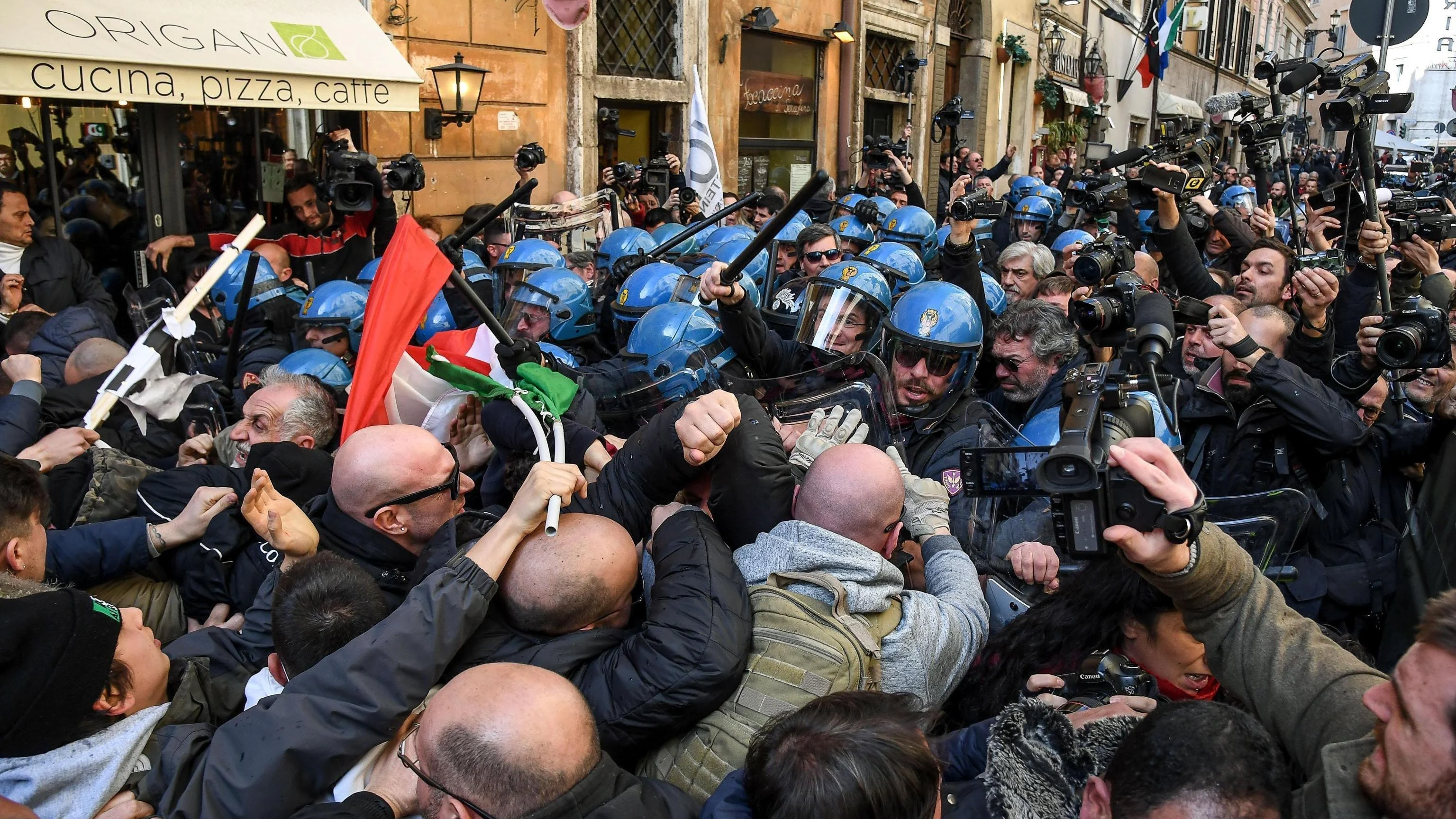 Huelga de taxistas en Roma