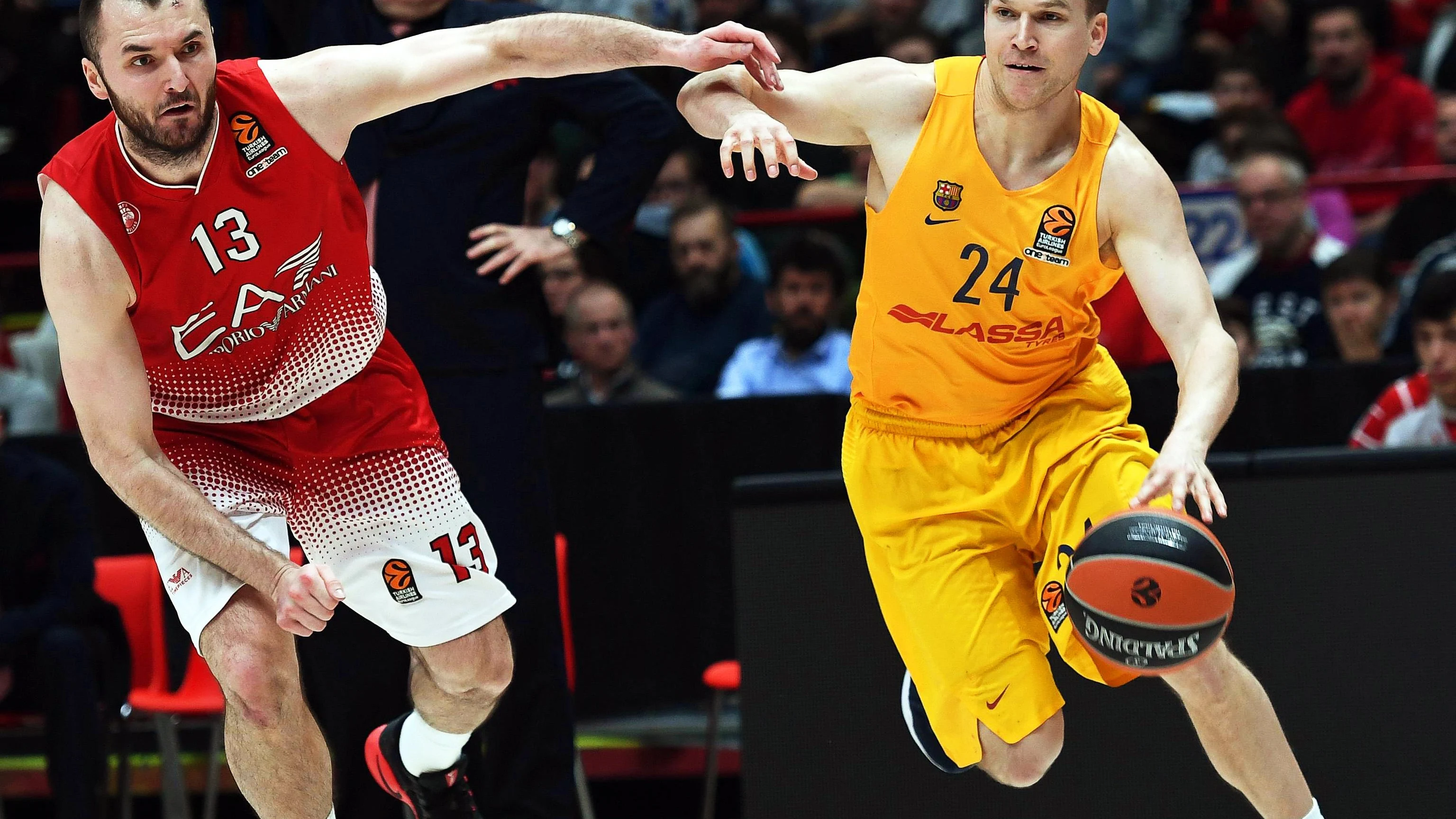 El Barcelona Lassa en su partido ante el Emporio Armani Milan El Barcelona Lassa en su partido ante el Emporio Armani Milan