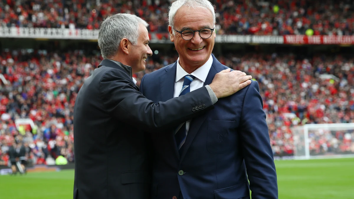 Mourinho saluda a Ranieri