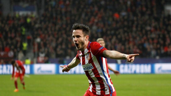 Sa&uacute;l celebra un gol