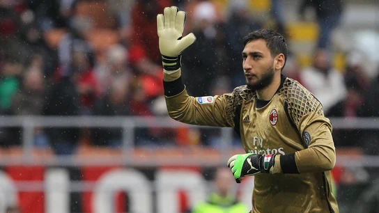 Gianluigi Donnarumma, celebra 18 años Gianluigi Donnarumma, celebra 18 años