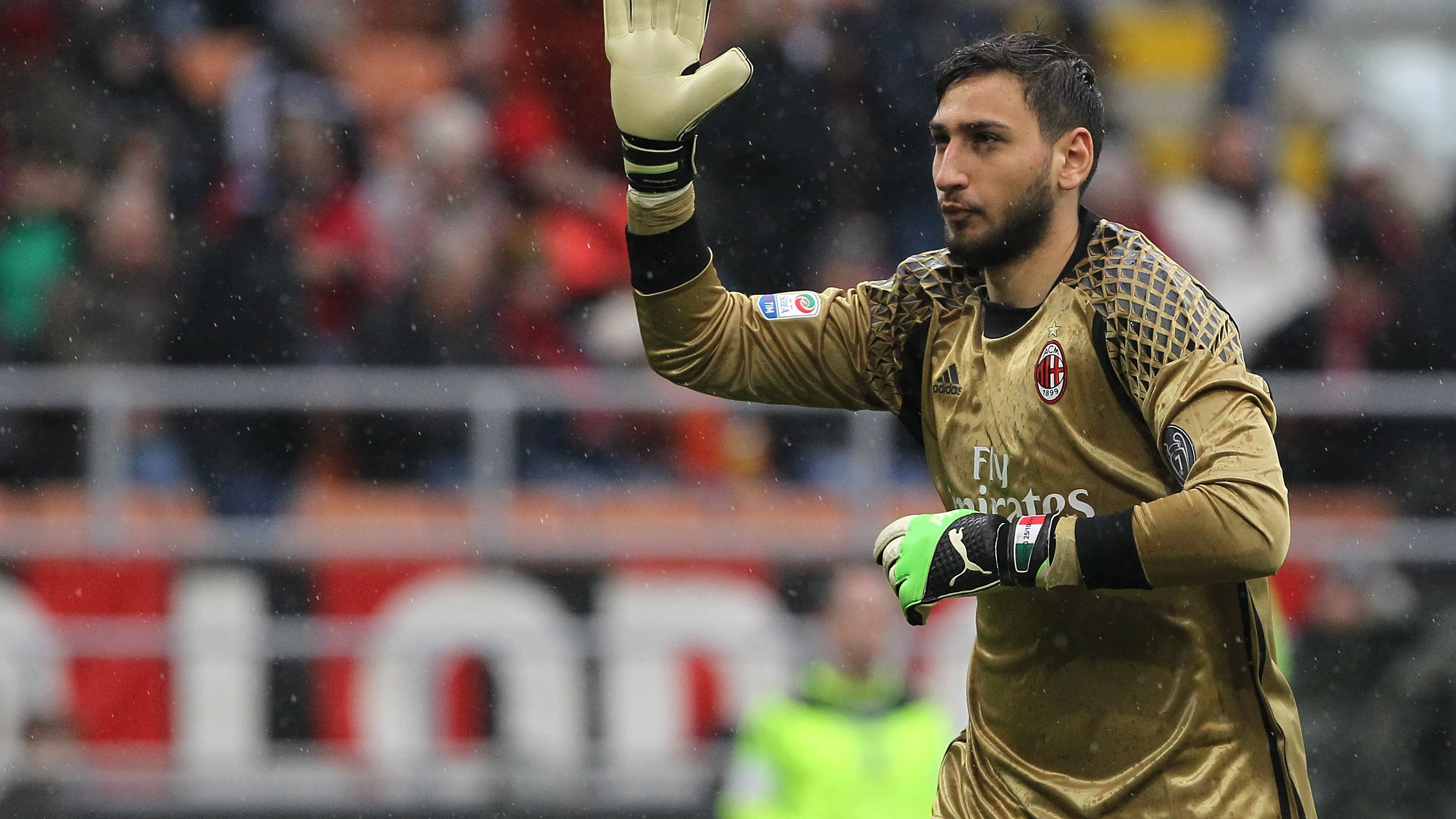 Gianluigi Donnarumma, celebra 18 años