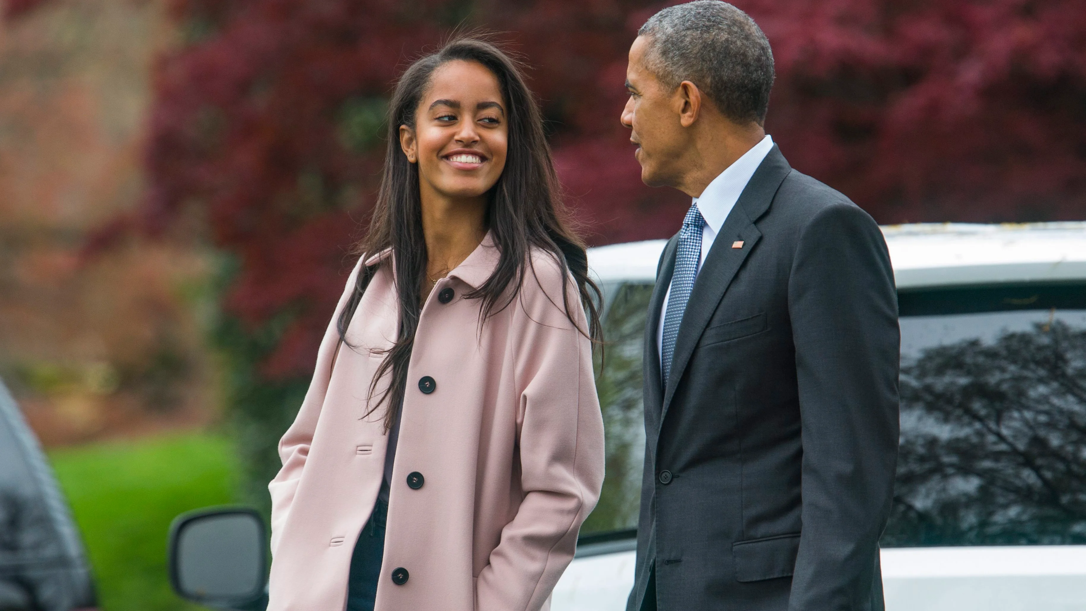 Obama junto a su hija 