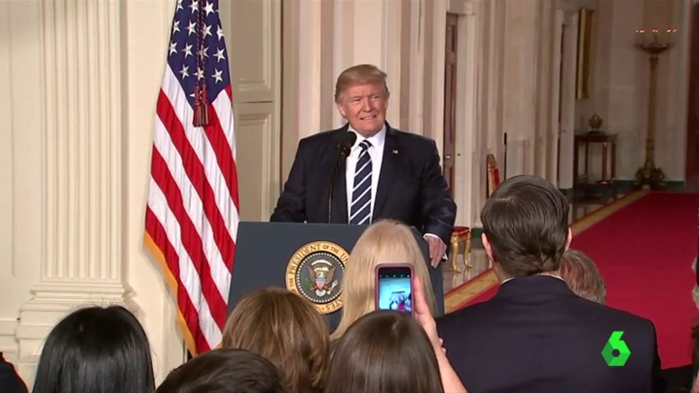 D&iacute;as despu&eacute;s del arresto de la familia de Ali, Trump elogia a los afroamericanos 