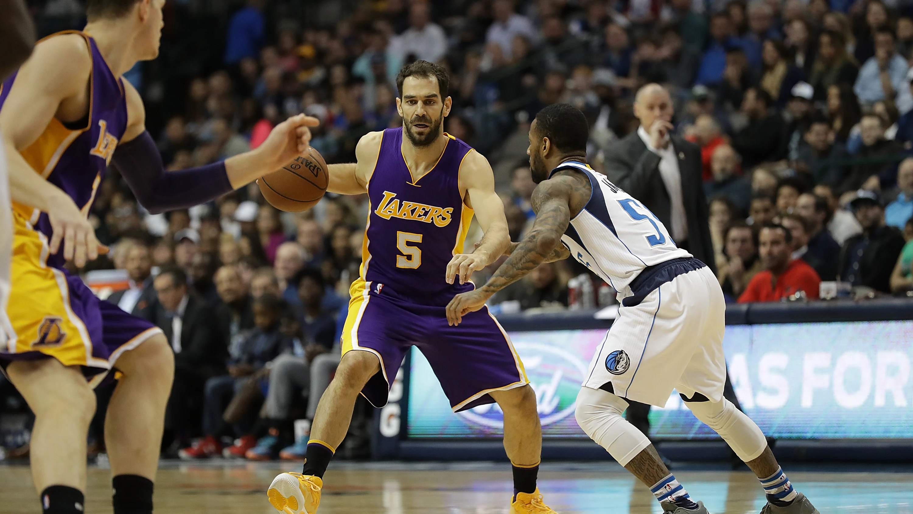 José Manuel Calderón, durante un partido con los Lakers