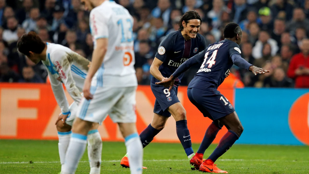 Cavani y Matuidi celebran un gol