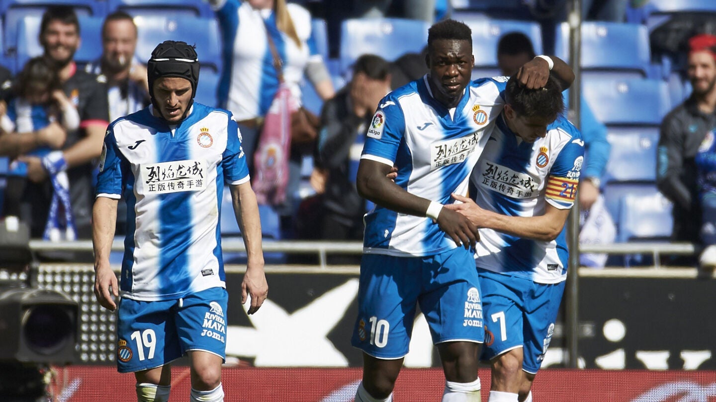 Los jugadores del Espanyol celebran el gol de Caicedo ante Osasuna