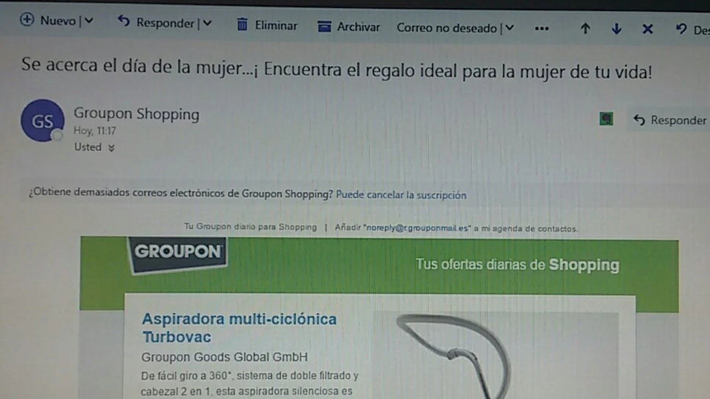 Anuncio de Groupon para el Día de la Mujer Anuncio de Groupon para el Día de la Mujer