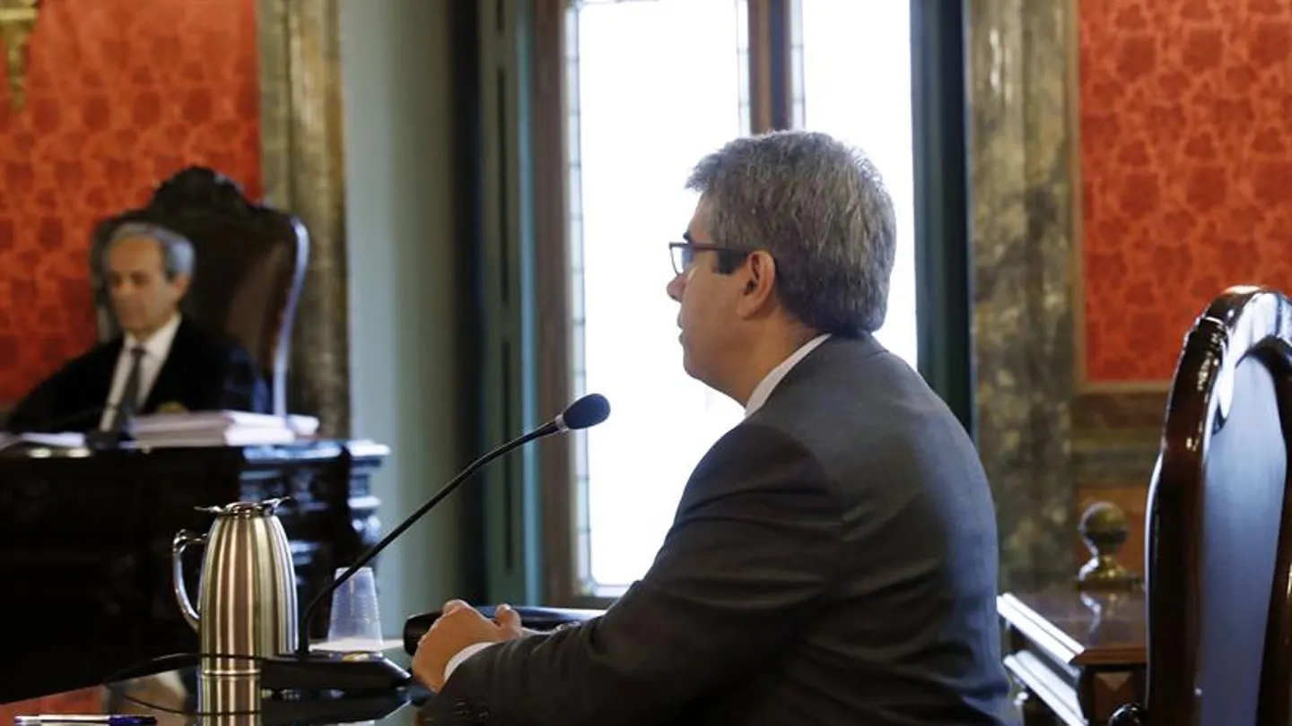 Francesc Homs, durante el juicio por el 9N Francesc Homs, durante el juicio por el 9N
