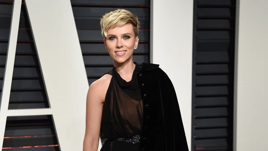 Scarlett Johansson Alfombra roja de las fiestas de después de los Premios Oscar 2017