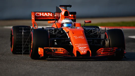 Fernando Alonso rueda con su nuevo McLaren en Montmeló Fernando Alonso rueda con su nuevo McLaren en Montmeló