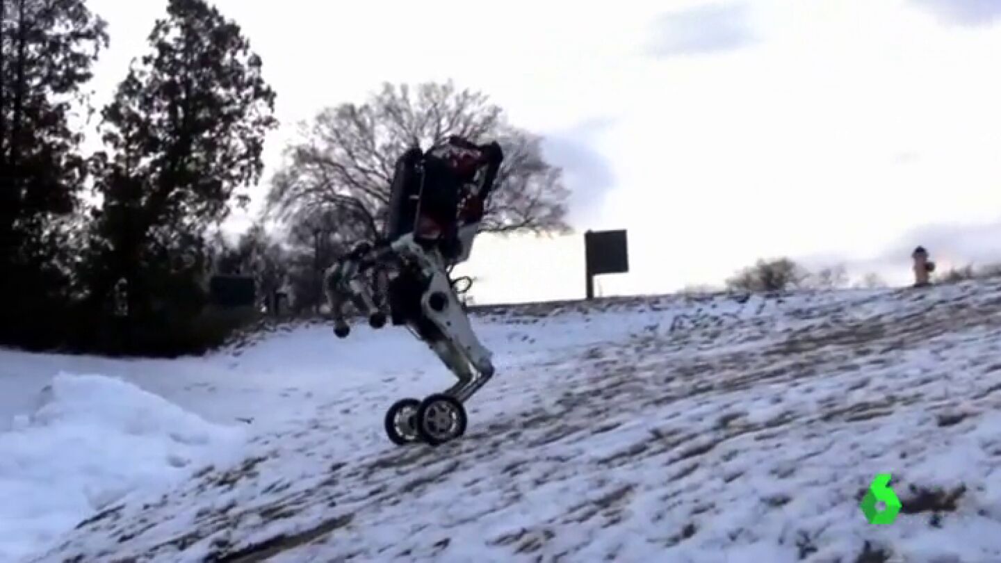 Frame 20.642533 de: robot saltarin