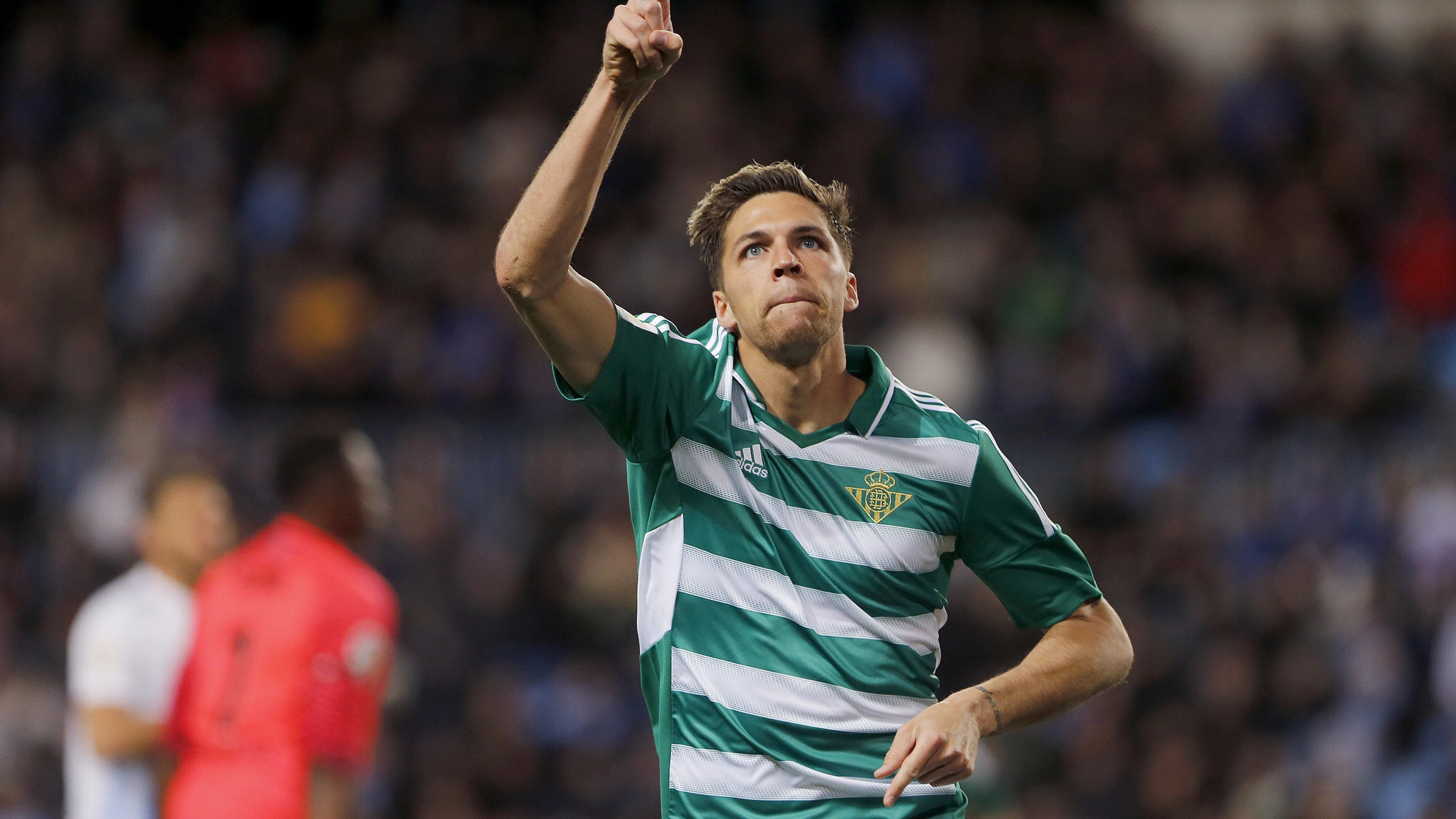 Jonas celebra su gol ante el Málaga