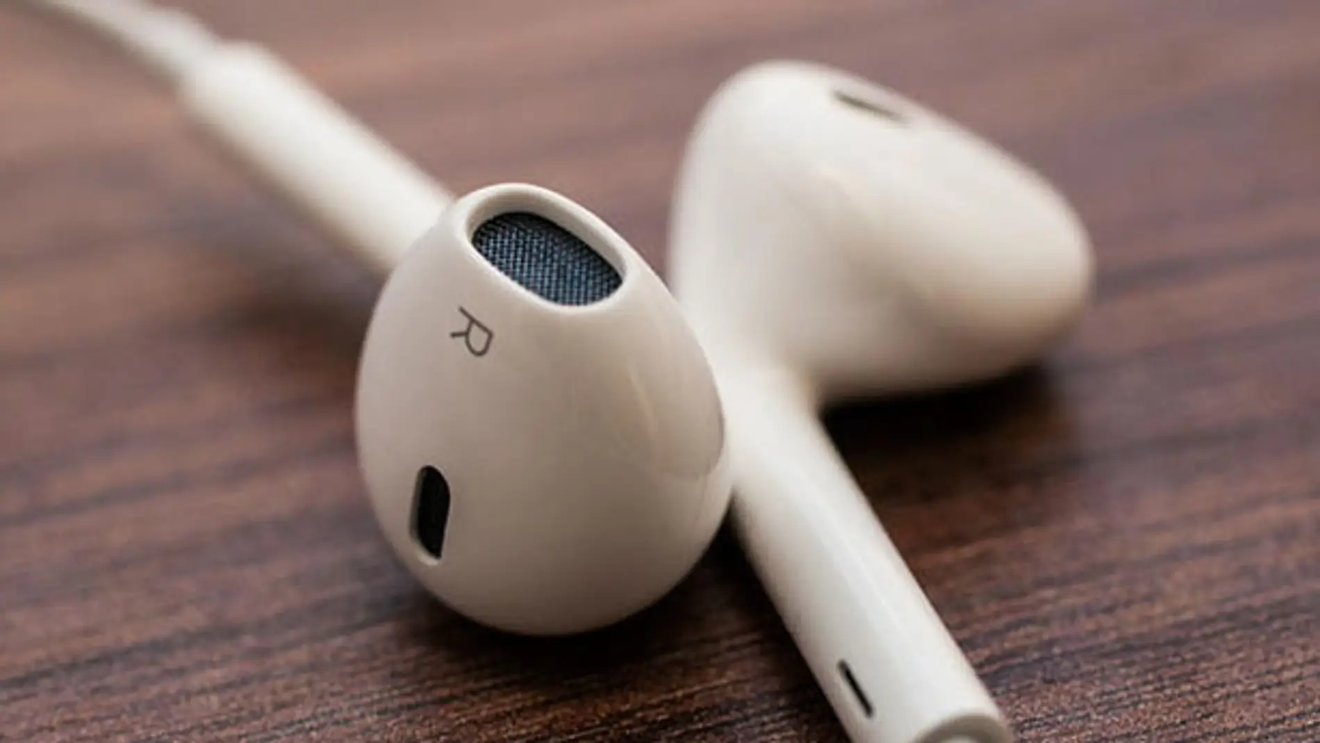 Mejores audífonos inalámbricos de 2023 para escuchar claro y fuerte tu TV